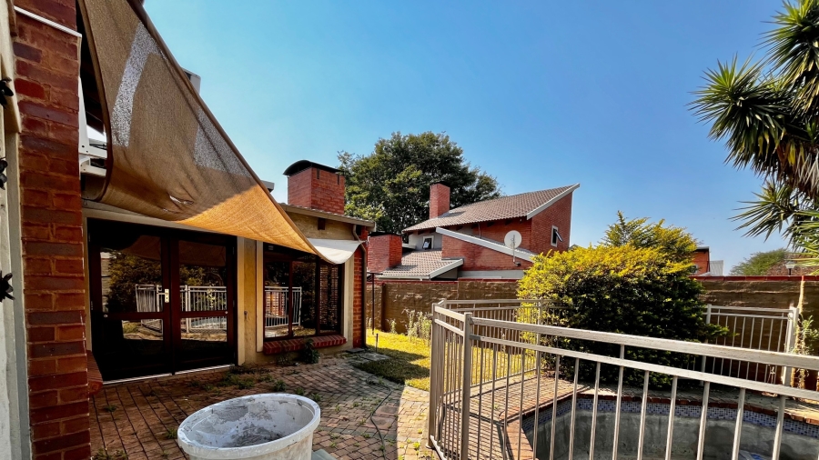 3 Bedroom Property for Sale in Waterval East North West